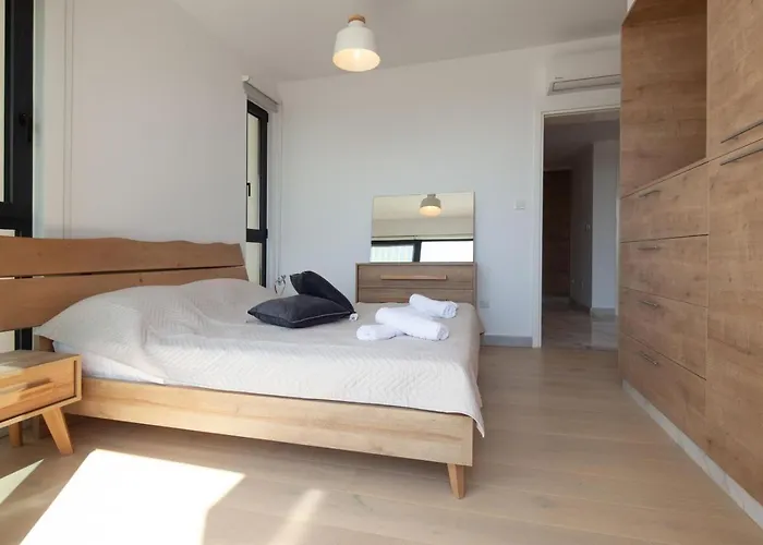 Avalon 1 12 אתר נופש *