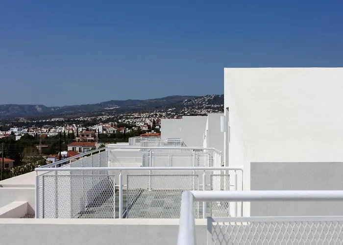 Avalon 1 12 אתר נופש