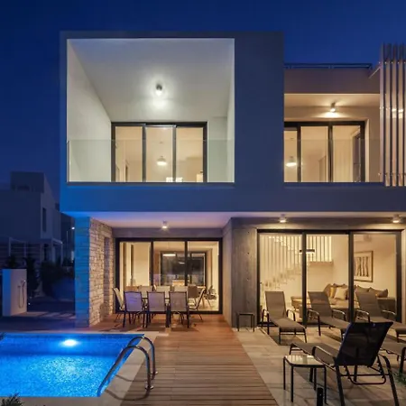 Resort Avalon 1 12 *