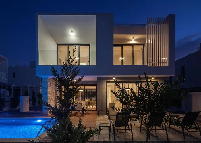 Resort Avalon 1 12 *